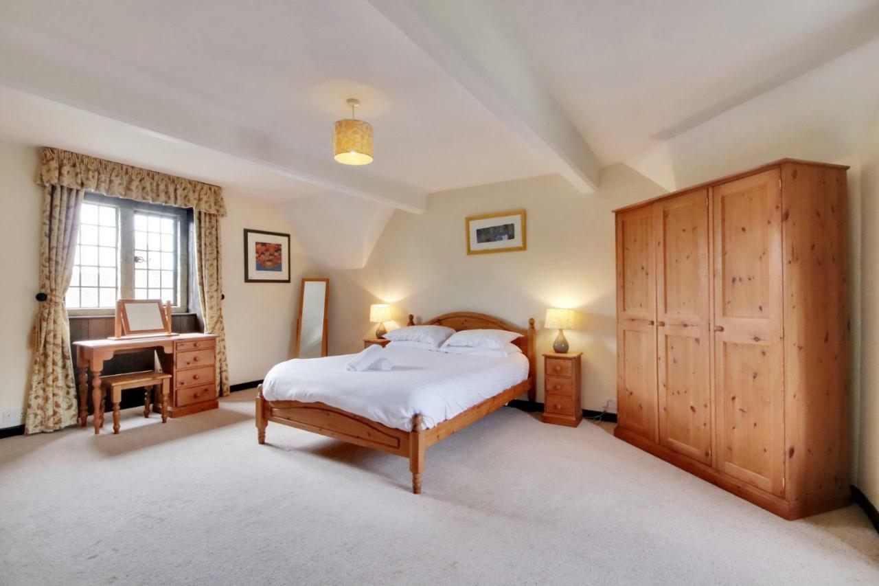 Lympne Castle Cottages 하이드 외부 사진