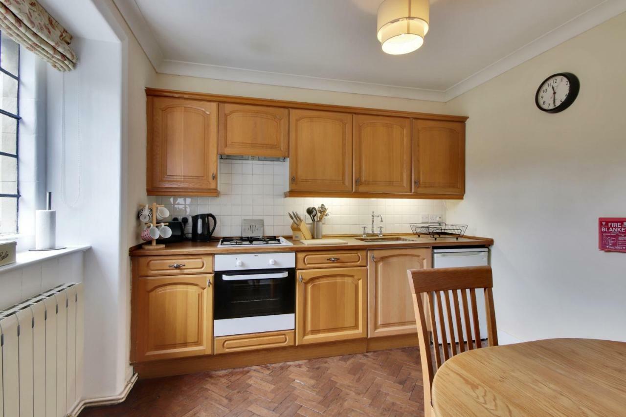 Lympne Castle Cottages 하이드 외부 사진